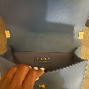 Chanel boy flap bag quilt lambskin medium